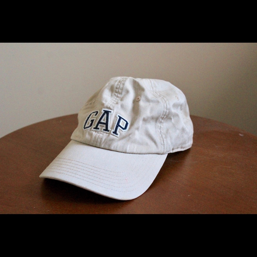 90’s GAP dad hat w/embroidered logo